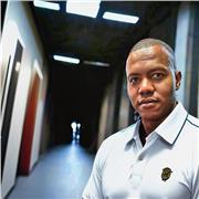 Me considero una persona con la capacidad de guiar a otros en su aprendizaje. Me siento cómodo compartiendo conocimientos